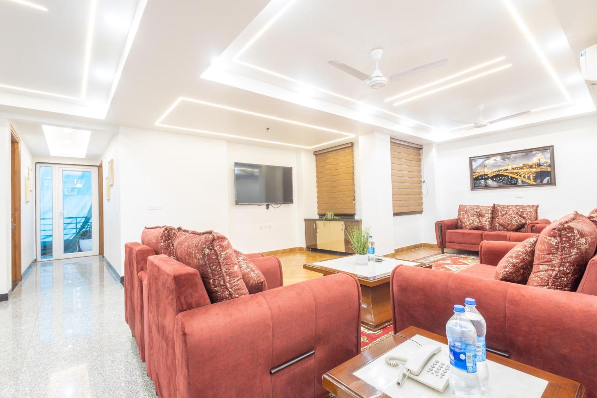 Hotel Krish - Near Medanta And Fortis Hospital Gurugram Gurgaon Ngoại thất bức ảnh